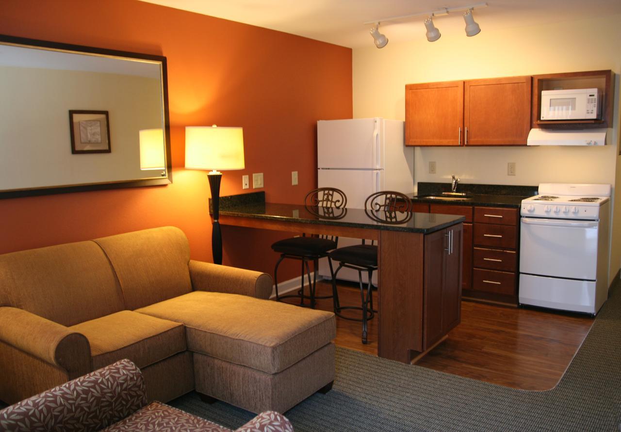 Affordable Suites Мурсвилл Экстерьер фото
